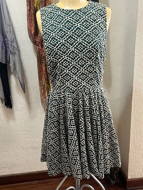 Lace dress fully lined